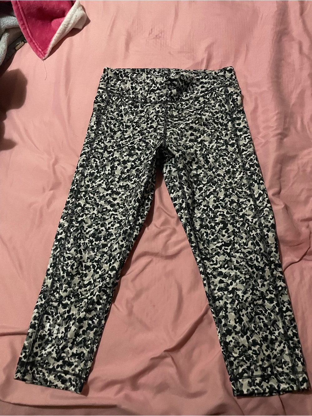 Under Armour Black & White Patterned Women's Leggings